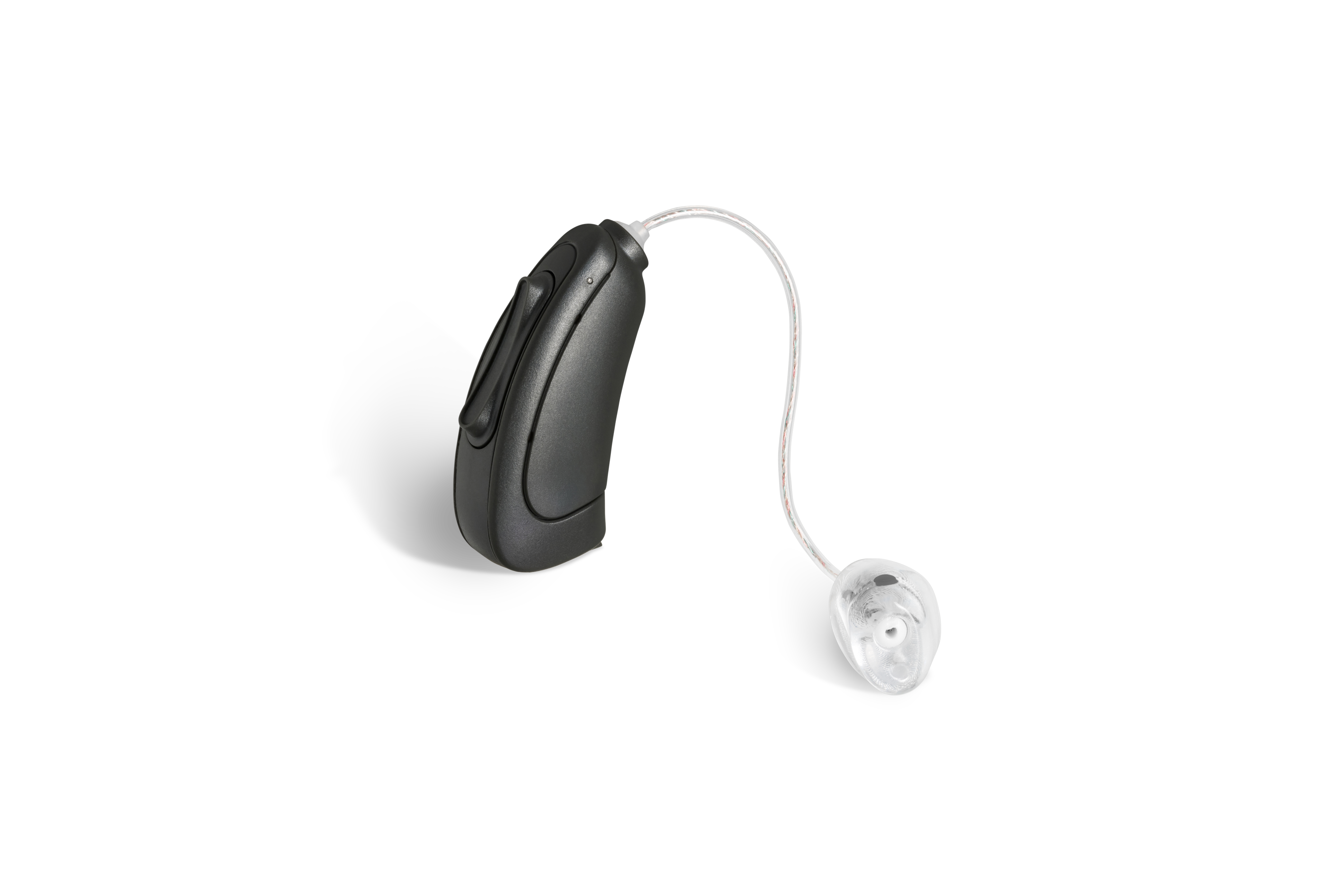 Das Hörgerät KINDwings 2400 als Bauform HdO mit externem Hörer mit Energieversorgung Batterie auf weißem Hintergrund.