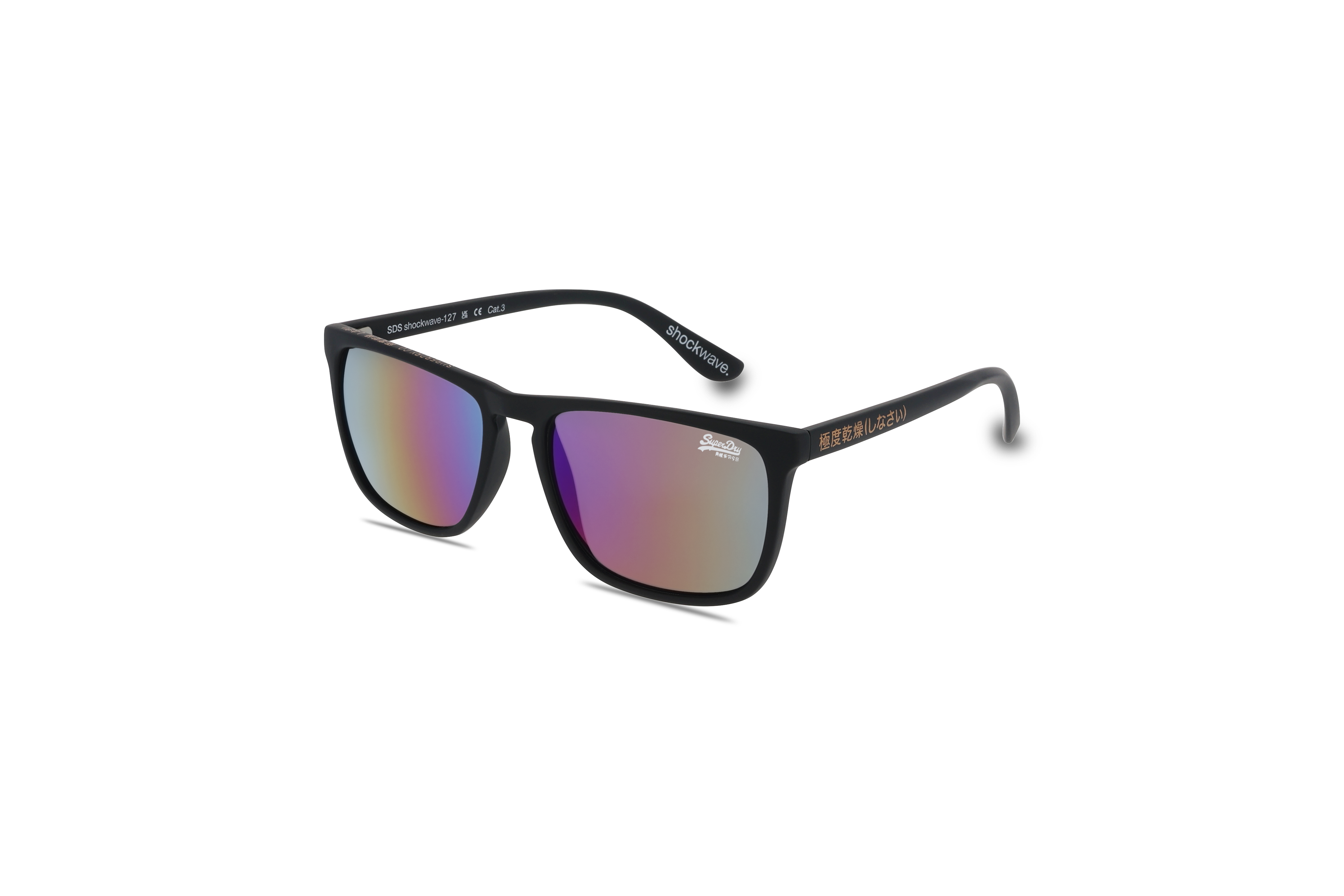 45° Ansicht der Sonnenbrille Super Dry SHOCKWAVE in Schwarz auf weißem Hintergrund.