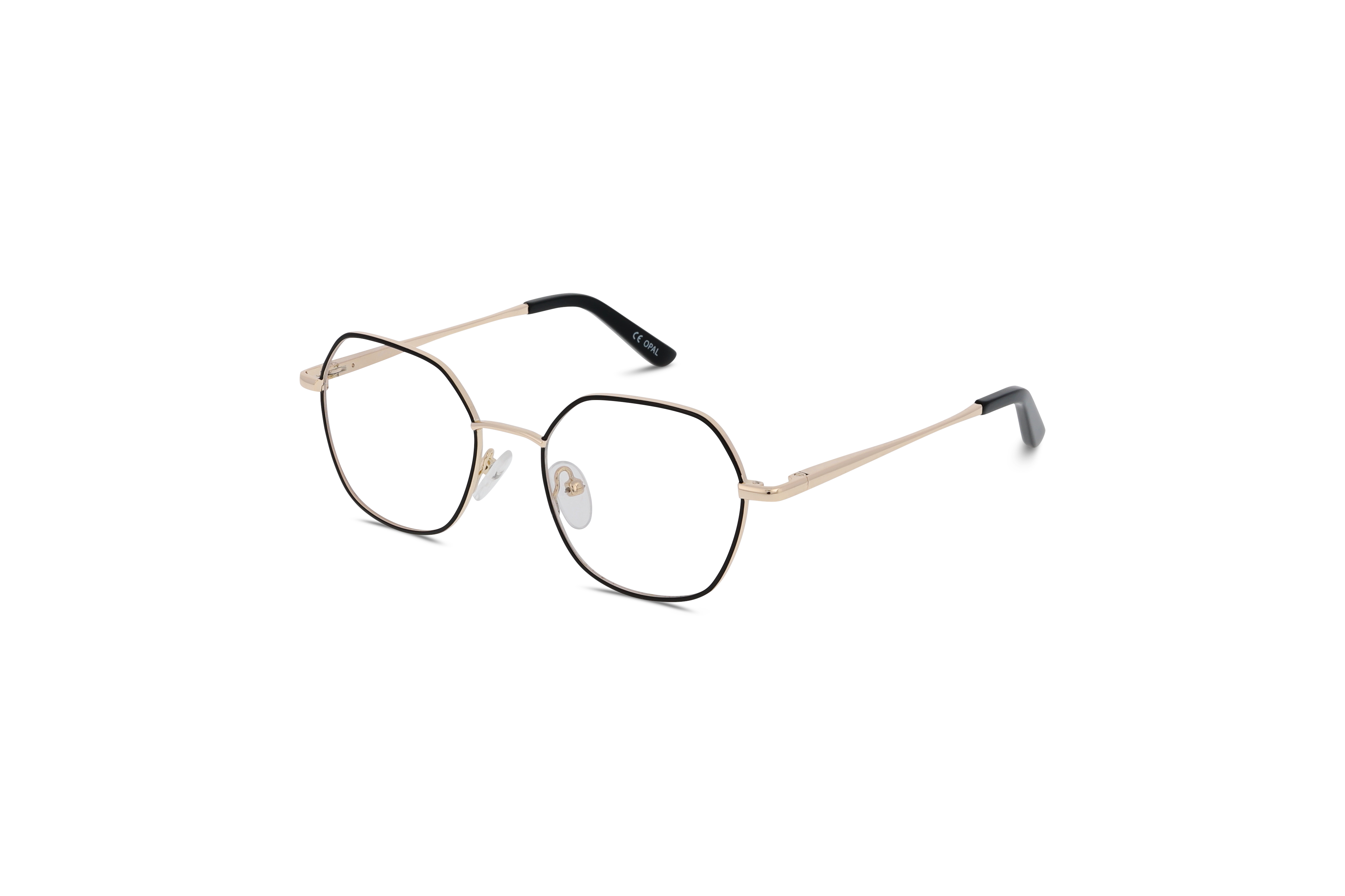 45° Ansicht der Kinderbrille Oplus Oplus OP MM226 in Schwarz auf weißem Hintergrund.