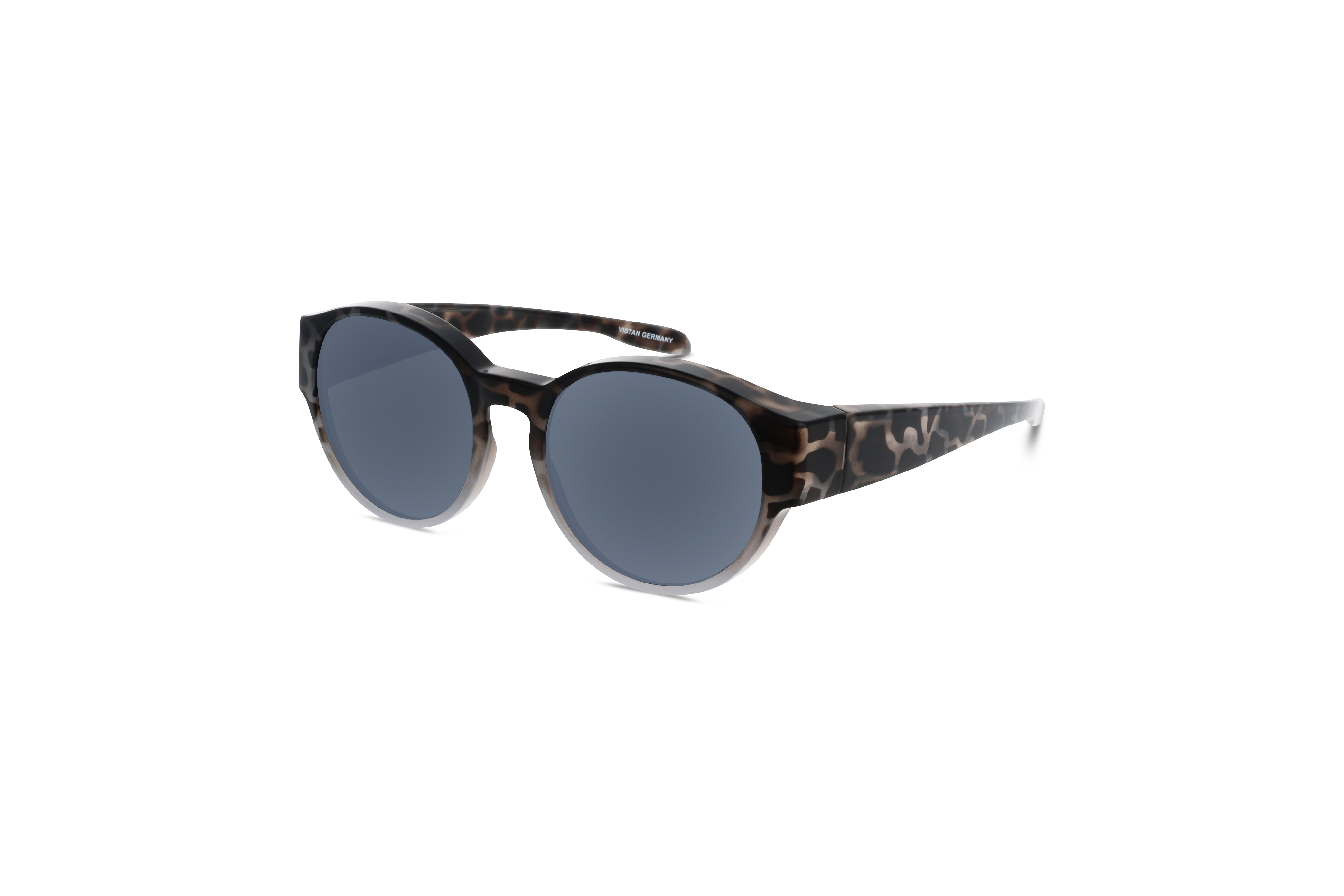 45° Ansicht der Sonnenbrille Cover Me 7764 in Grau auf weißem Hintergrund.