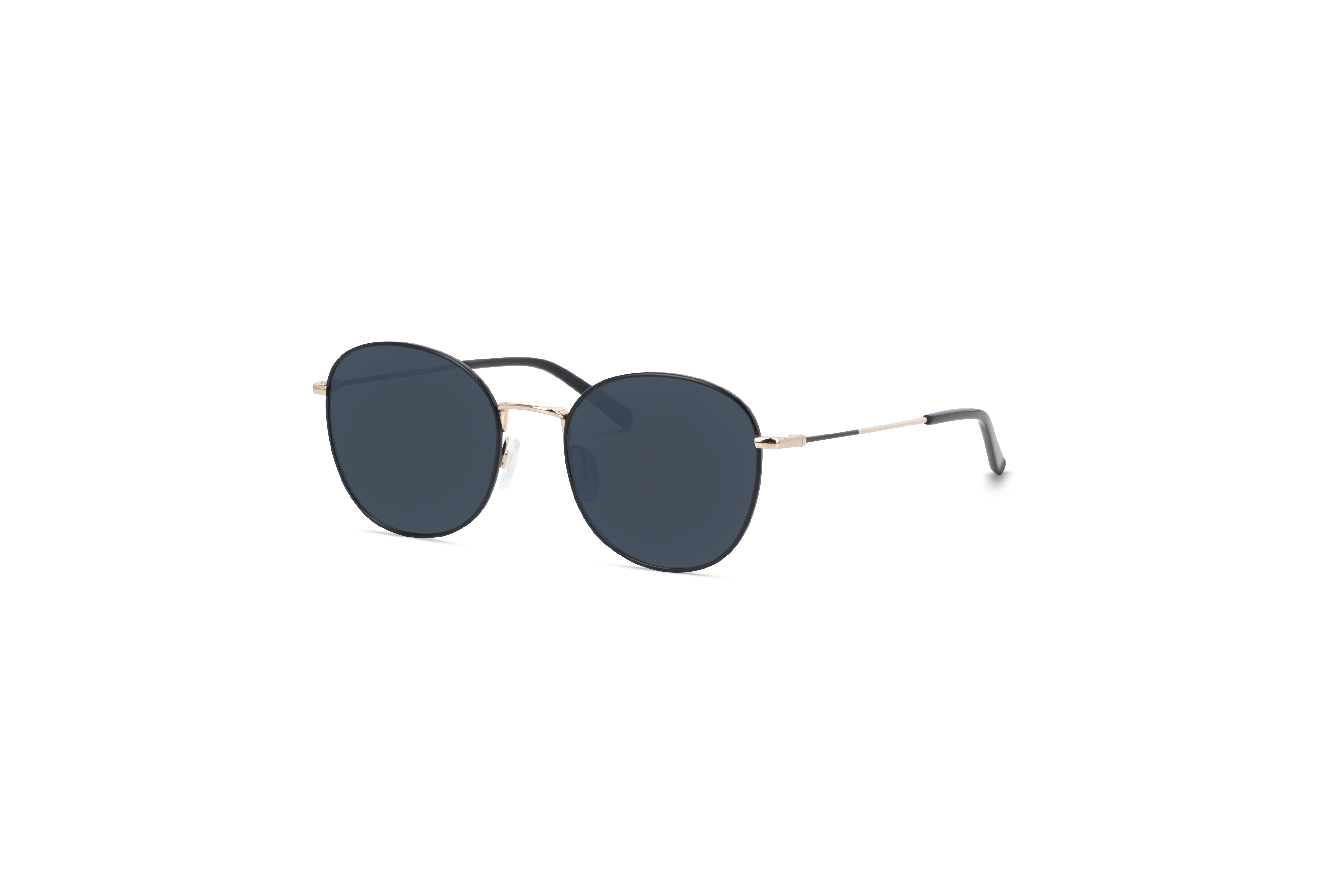 45° Ansicht der Sonnenbrille Sol No. 776 in Schwarz auf weißem Hintergrund.