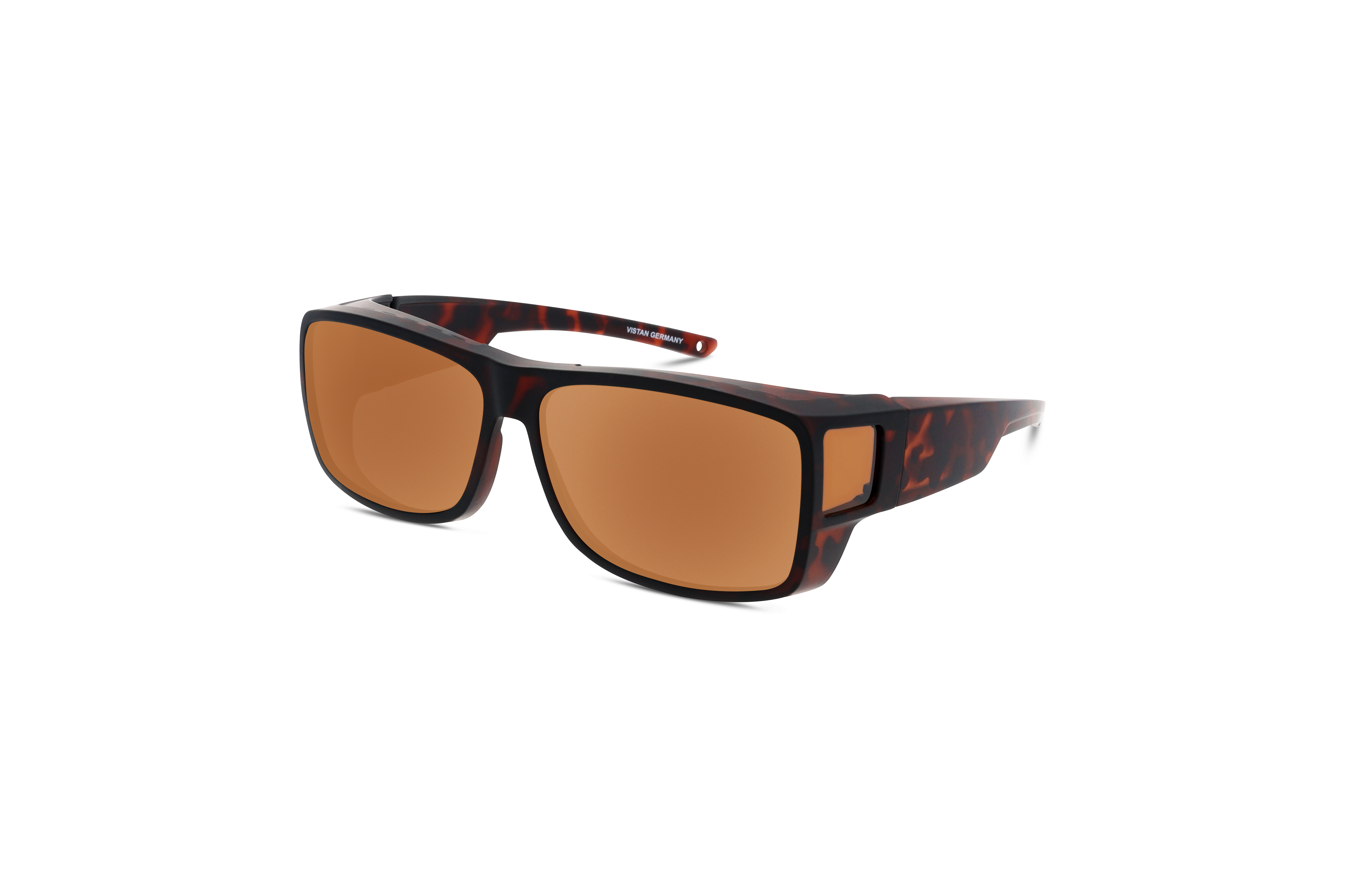 45° Ansicht der Sonnenbrille Cover Me 7797 in Braun auf weißem Hintergrund.