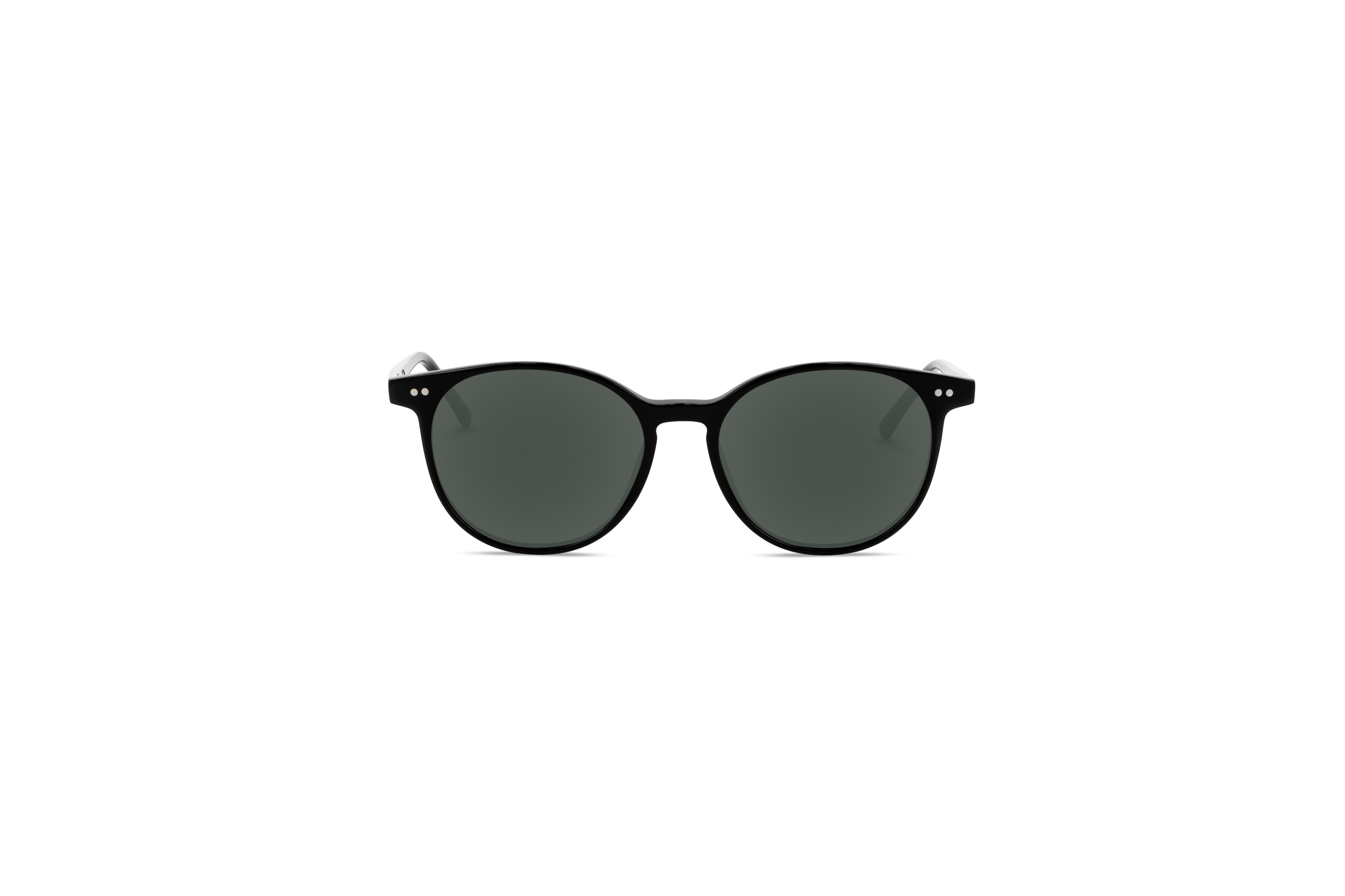 Die Sonnenbrille KIND 912 in Schwarz auf weißem Hintergrund in Frontalansicht.