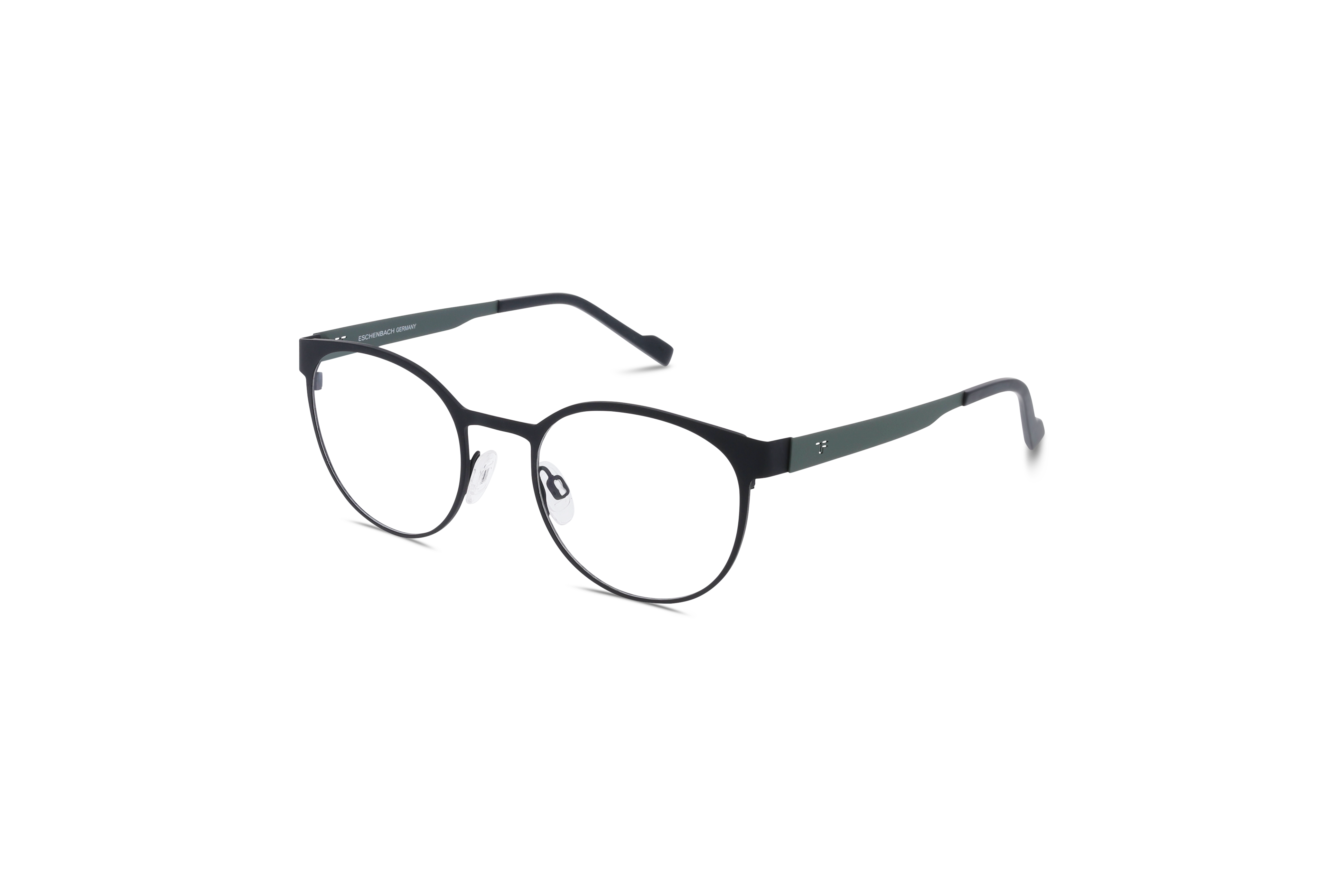 45° Ansicht der Brille Titanflex 820975 in Schwarz auf weißem Hintergrund.