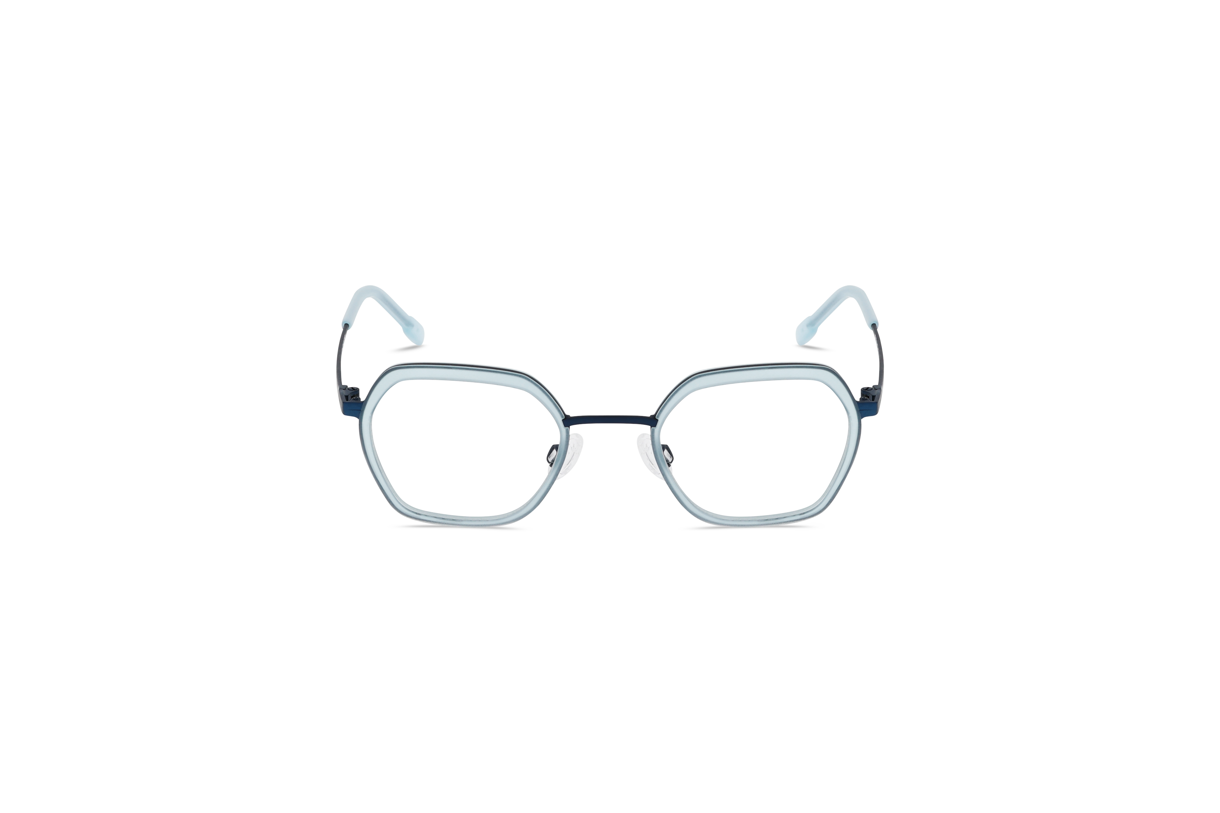 Die Kinderbrille Titanflex Kids 830148 in Blau auf weißem Hintergrund in Frontalansicht.