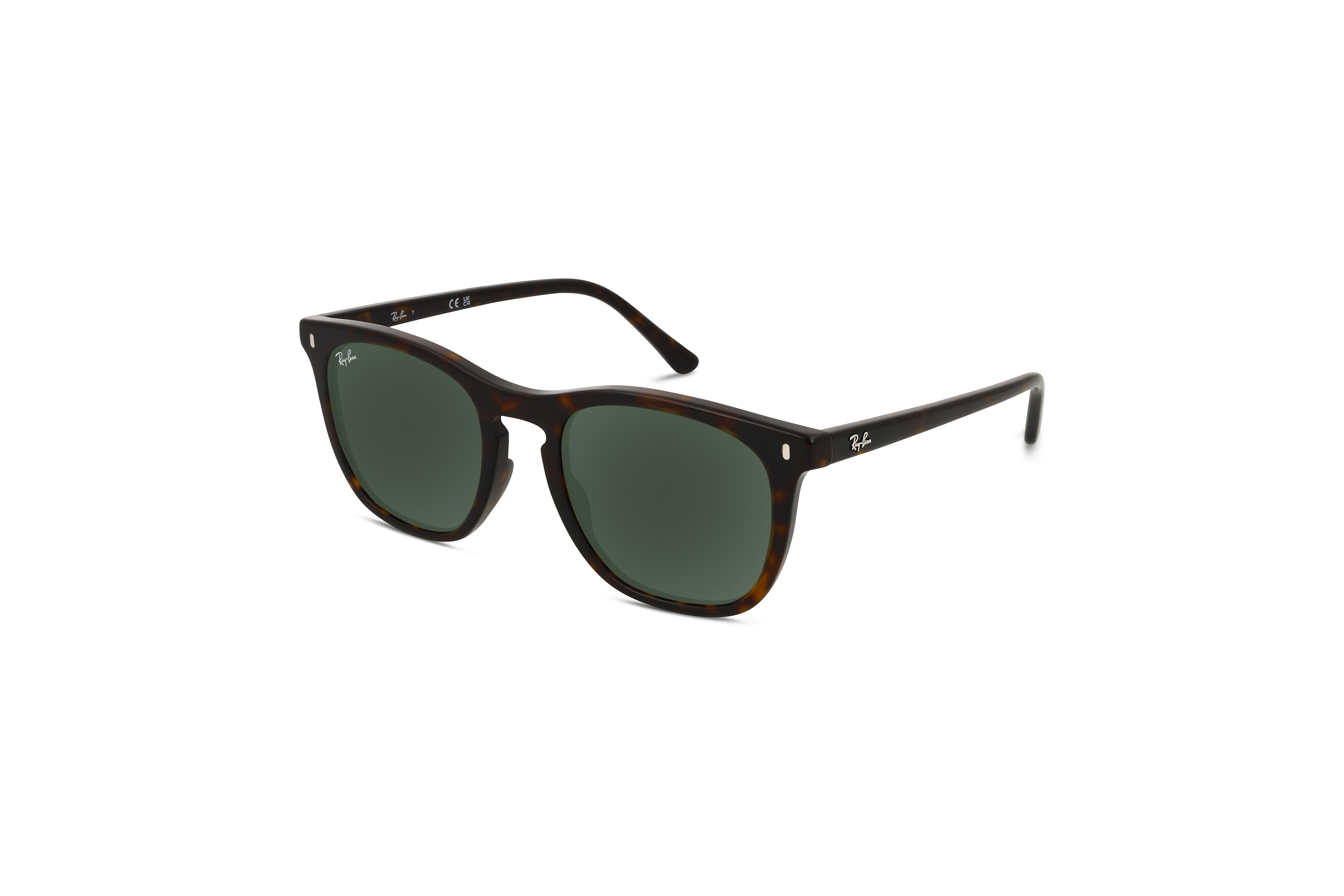 45° Ansicht der Sonnenbrille Ray-Ban RB2210 in Braun auf weißem Hintergrund.