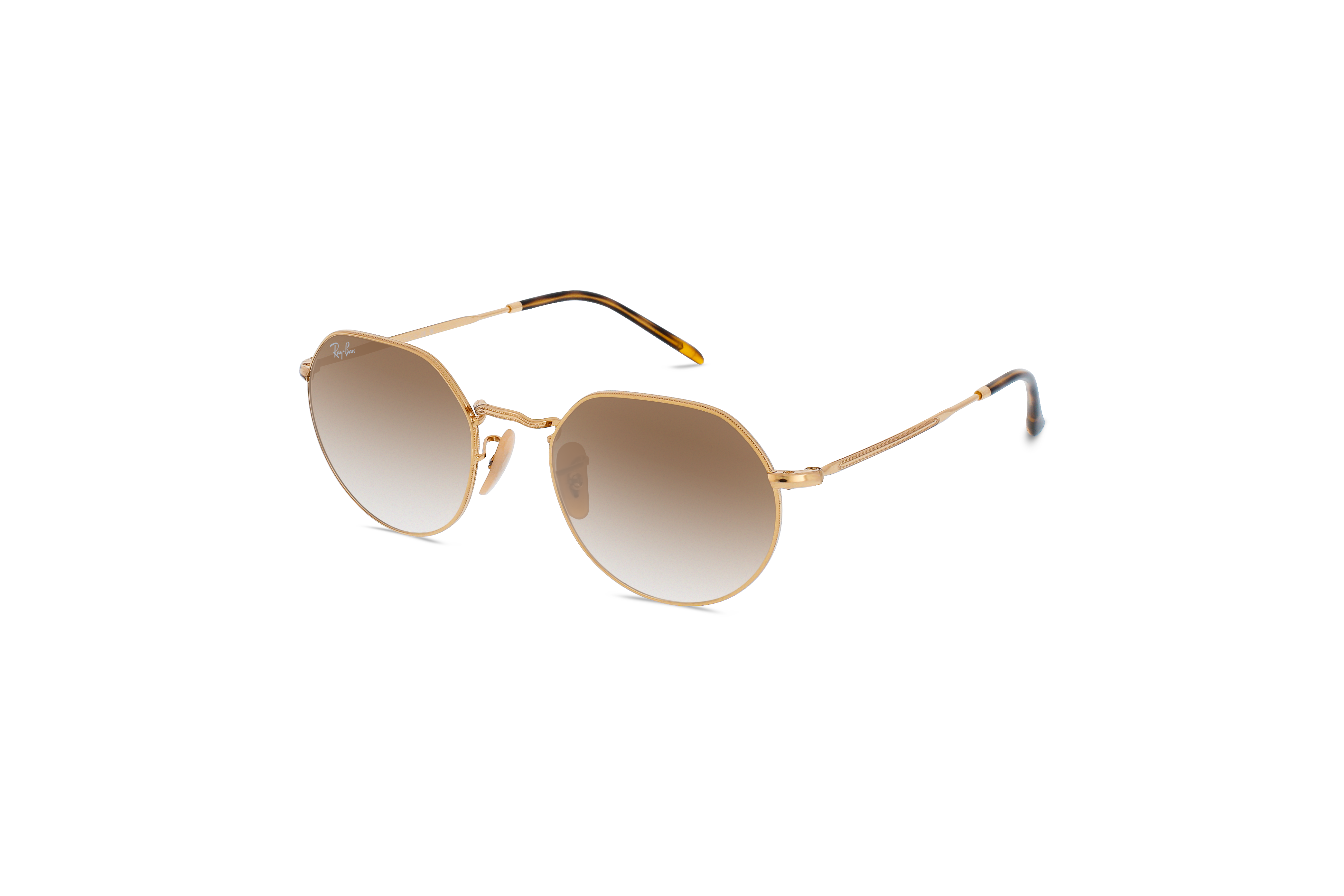 45° Ansicht der Sonnenbrille Ray-Ban RB3565 in Gold auf weißem Hintergrund.