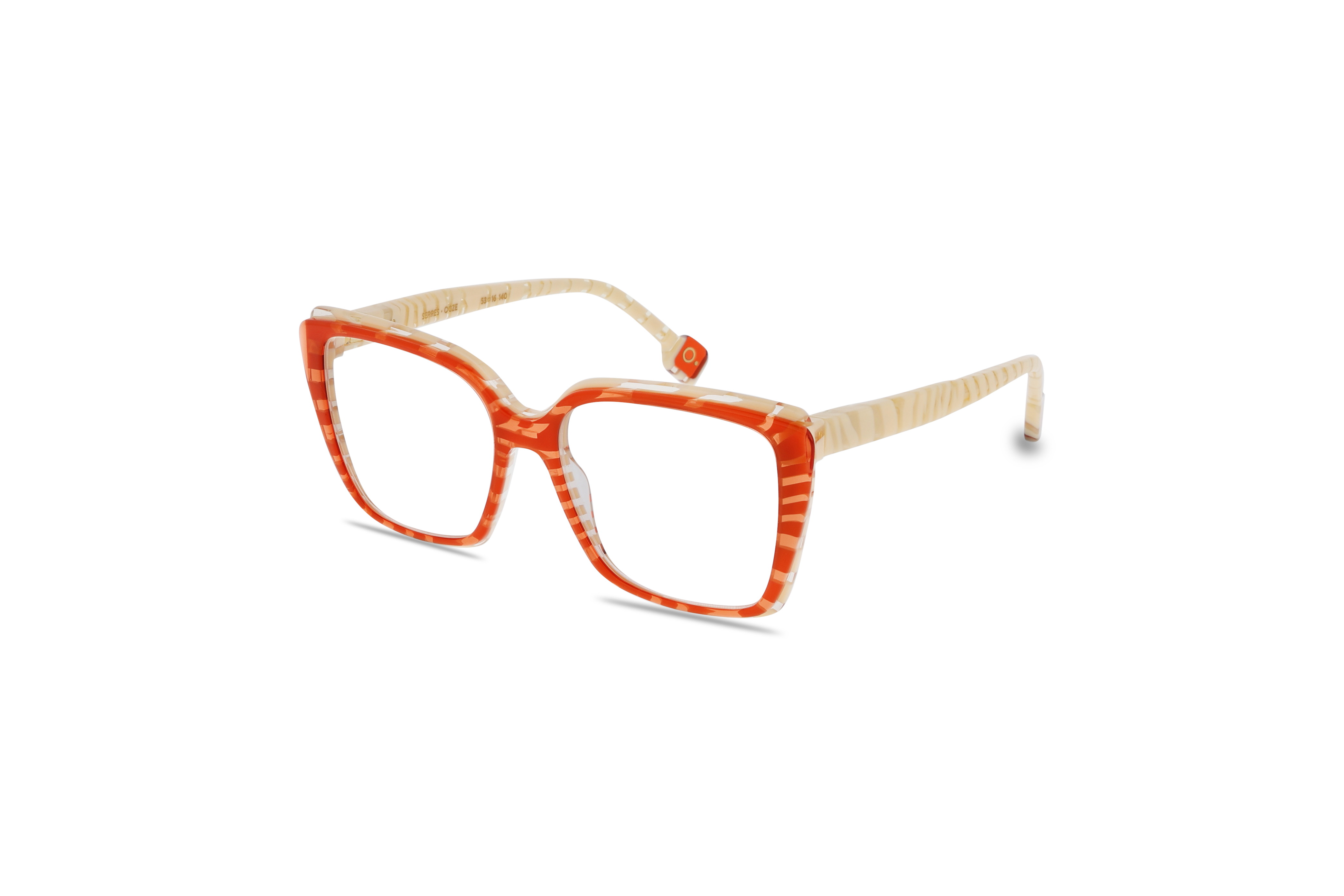 45° Ansicht der Brille Etnia Barcelona SERRES in Orange auf weißem Hintergrund.
