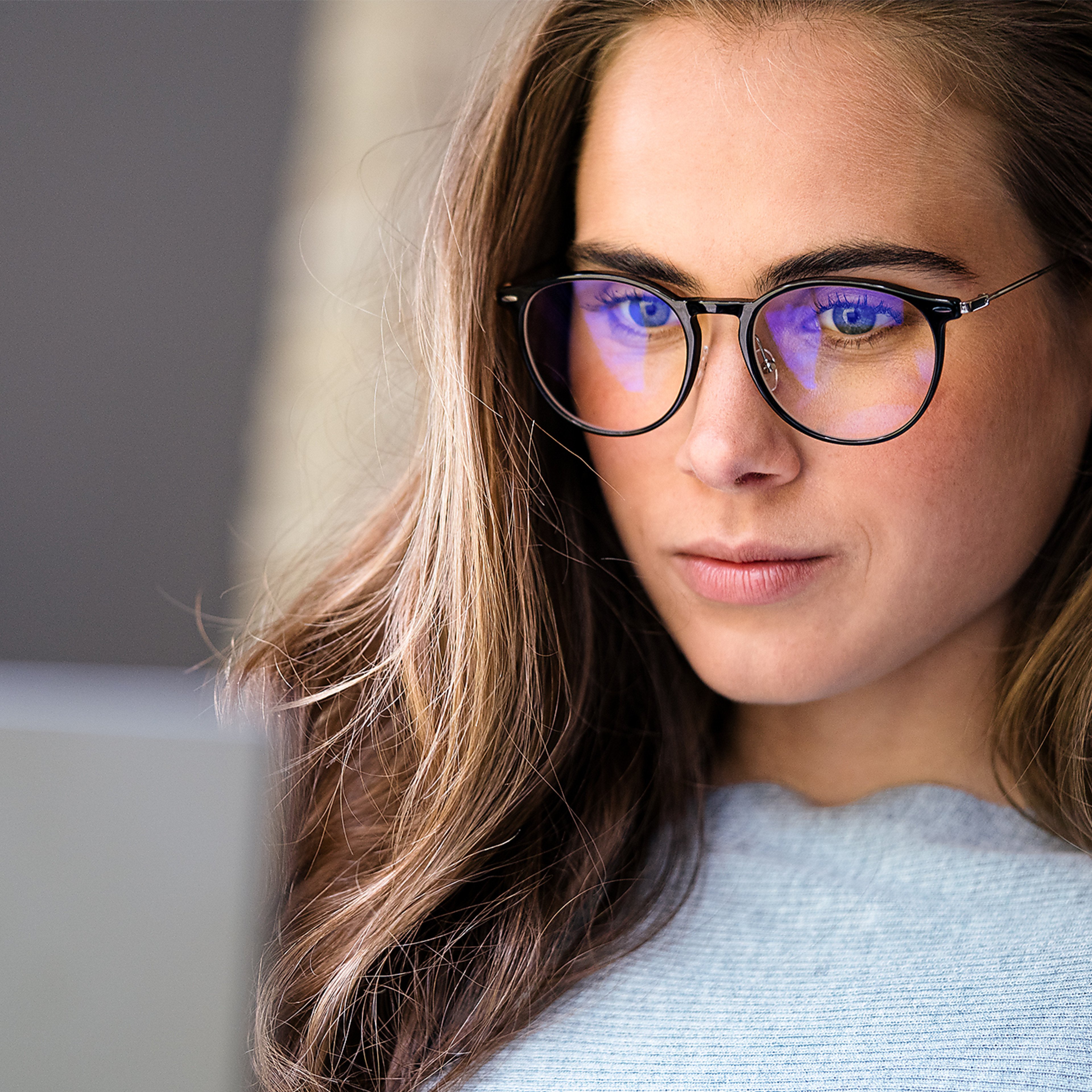 Blaulichtfilter-Brillen: Die Lösung für den Bildschirm