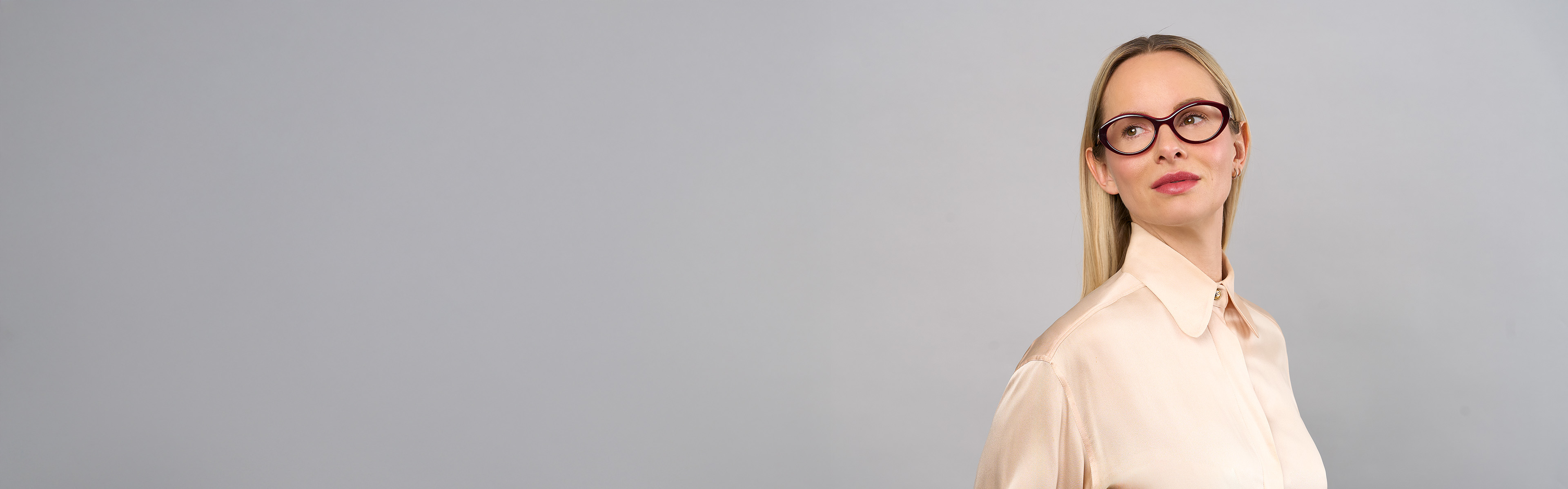 Brillenform_Cat-Eye_Brillen_Model_06-2025_16x5