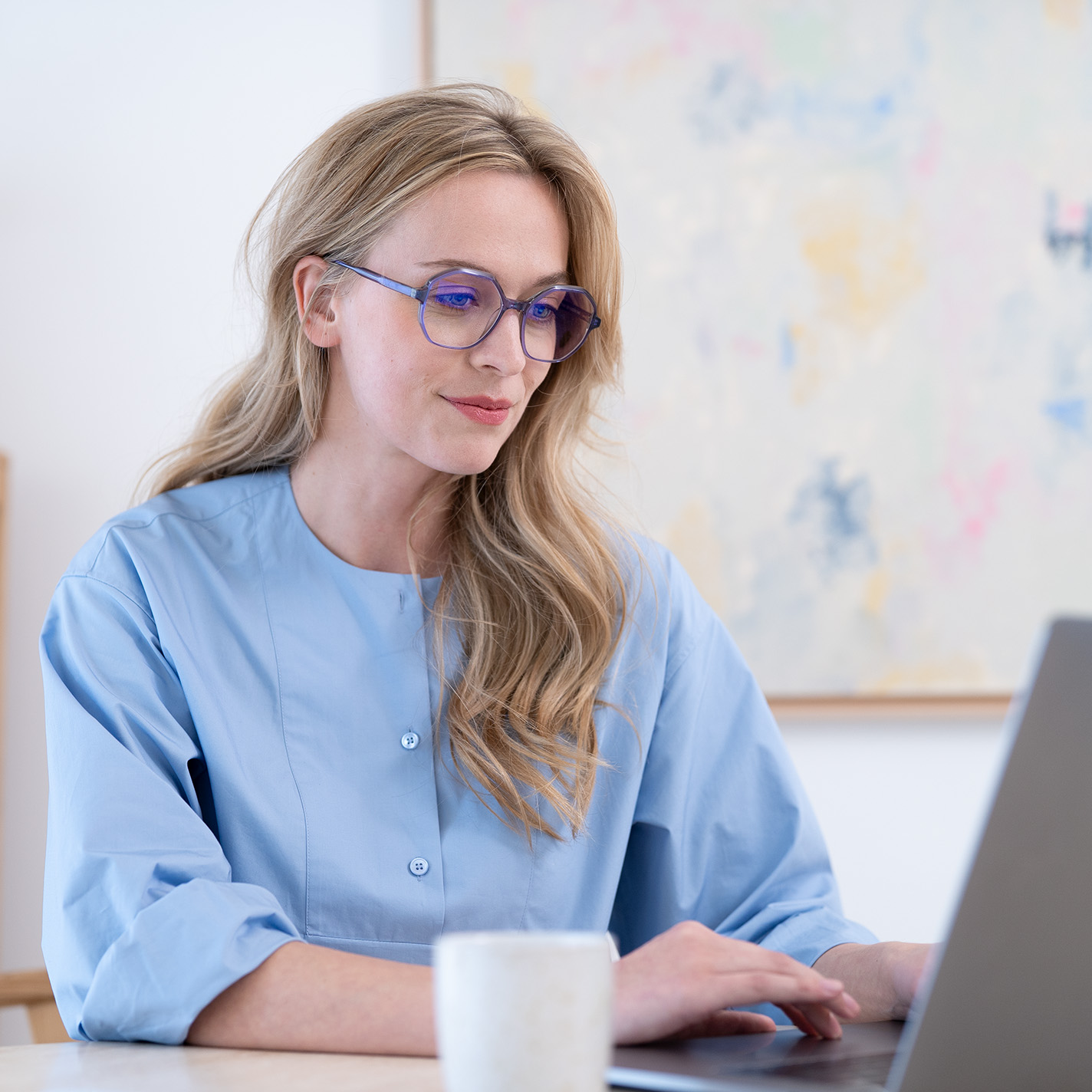 Brillenkategorie_Bildschirmarbeitsplatzbrille_Model_06-2025_1x1