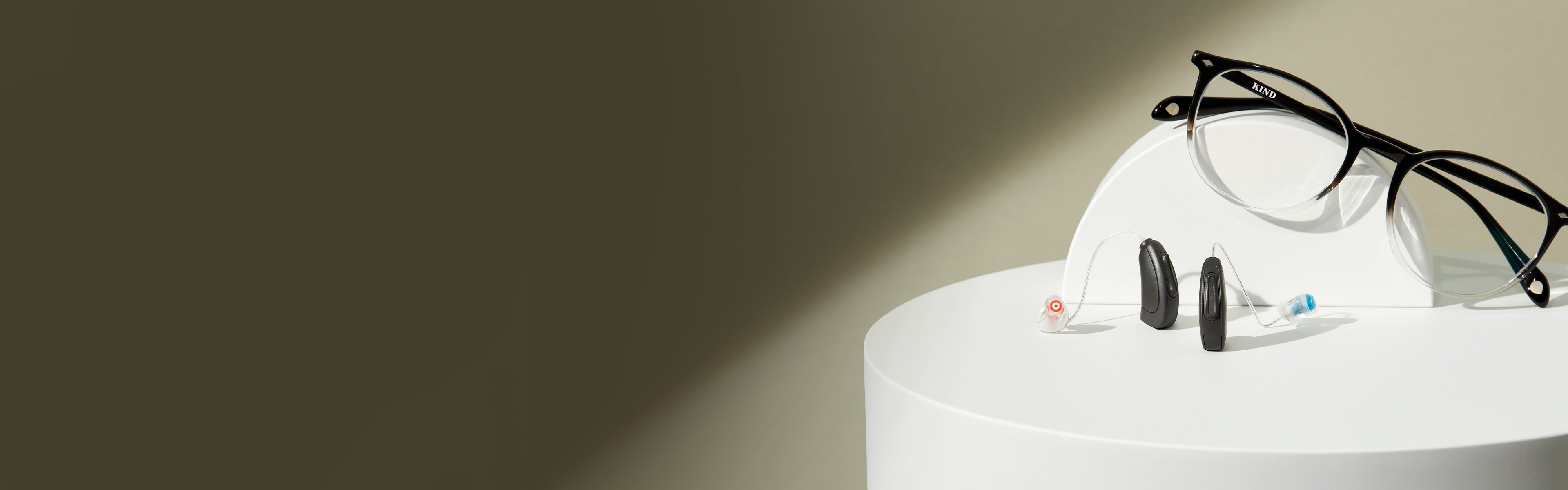 Hoeren_Sehen_08-2022_16x5