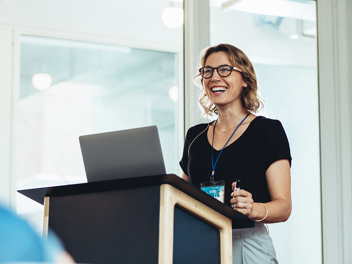 hoergeraete-zubehoer_vortrag_07-2022_4x3