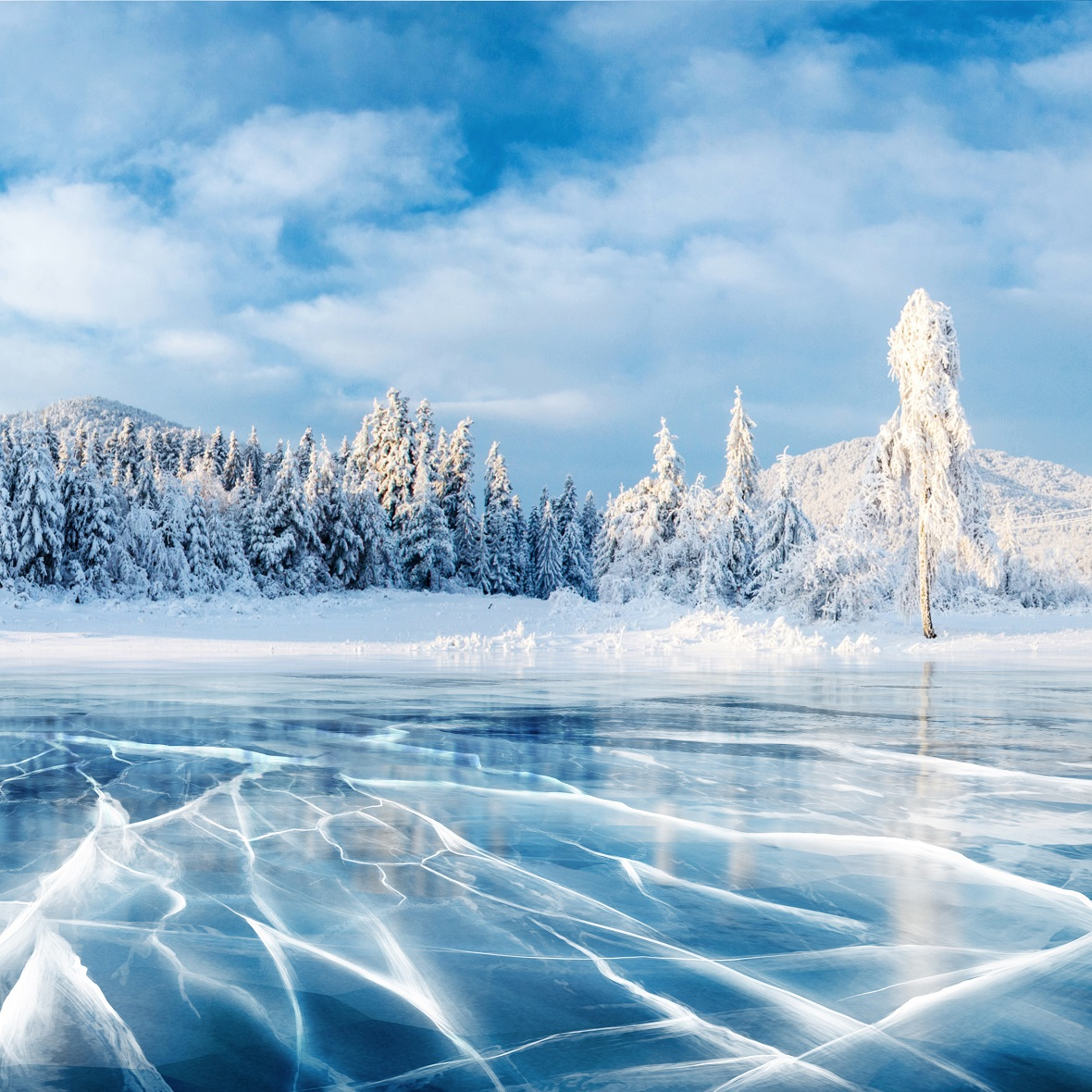 Hoergeraete_im_Winter_Draussen_im_Winter_01-2024_1x1