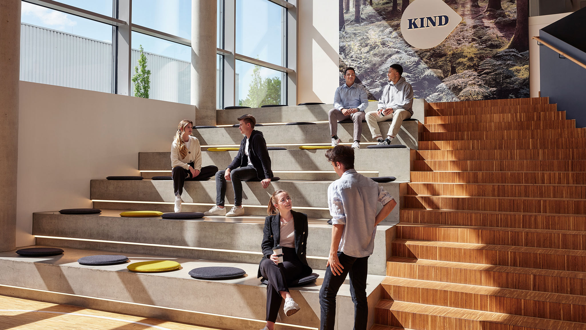 KIND_Campus_Halle_mit_Azubis_06-2023_16x9