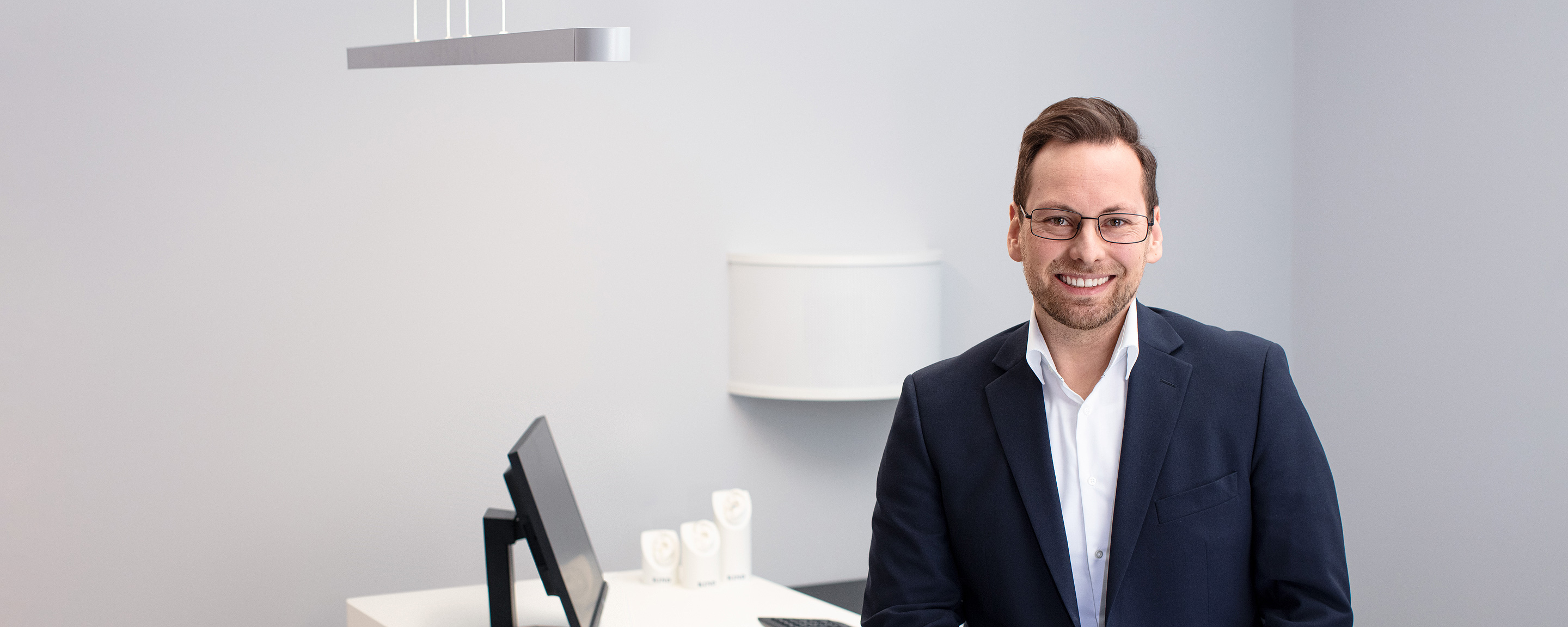 aktuelle-infos_markenbotschafter-anzug_03-2020_2880x1152