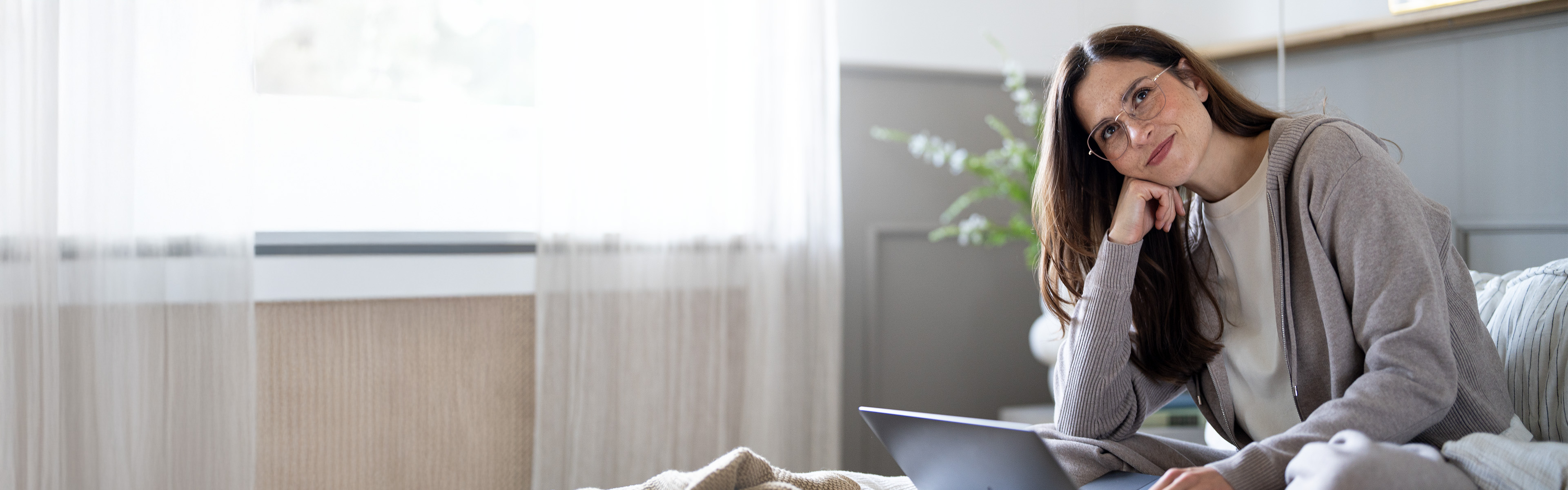 Model_Magazin_Rund_ums_Auge_06-2025_16x5