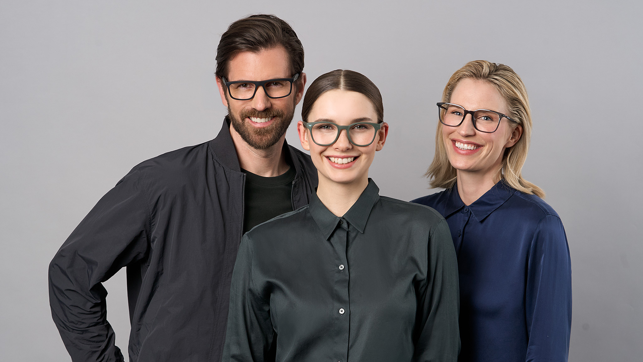 Models_Magazin_Brillenform_Emporio-Armani_06-2025_16x9