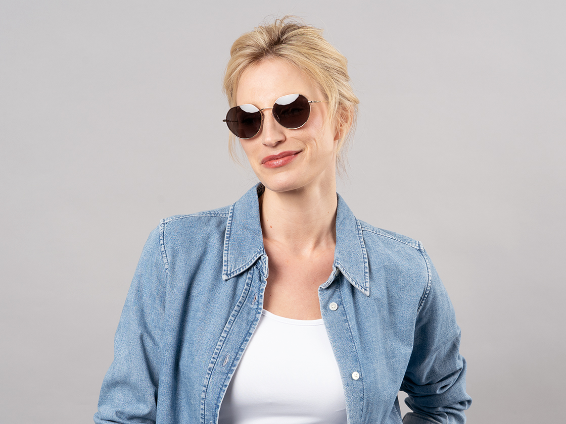 Online-Shop_Damen-Sonnenbrillen_Model_06-2025_4x3