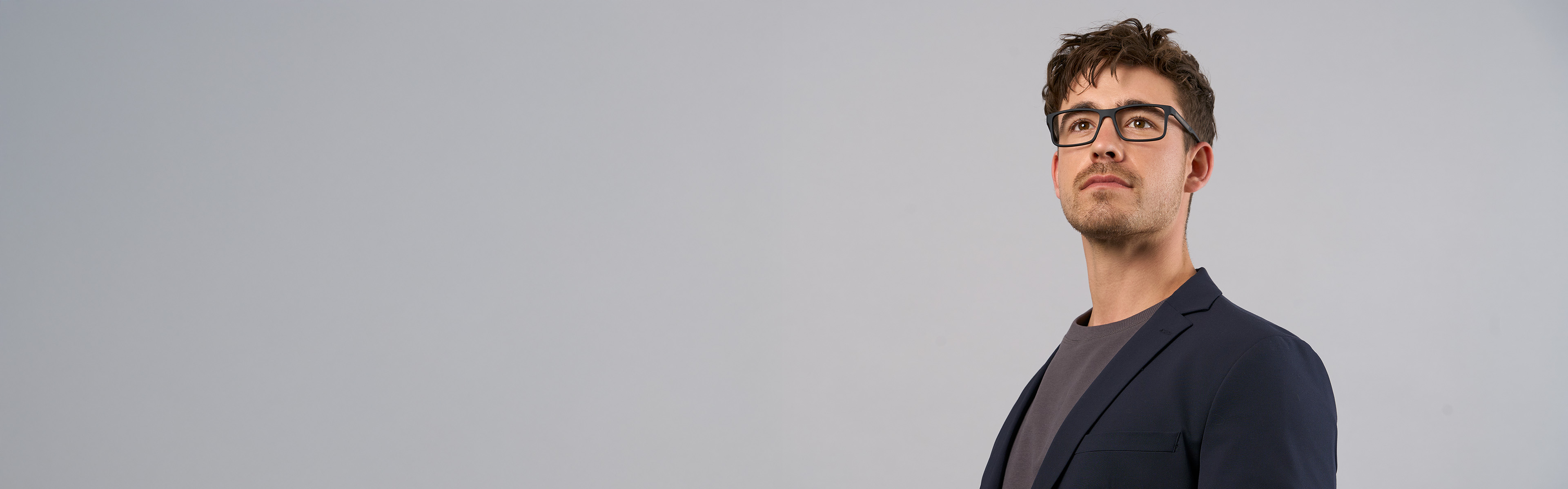 Online-Shop_Emporio-Armani_Model_06-2025_16x5