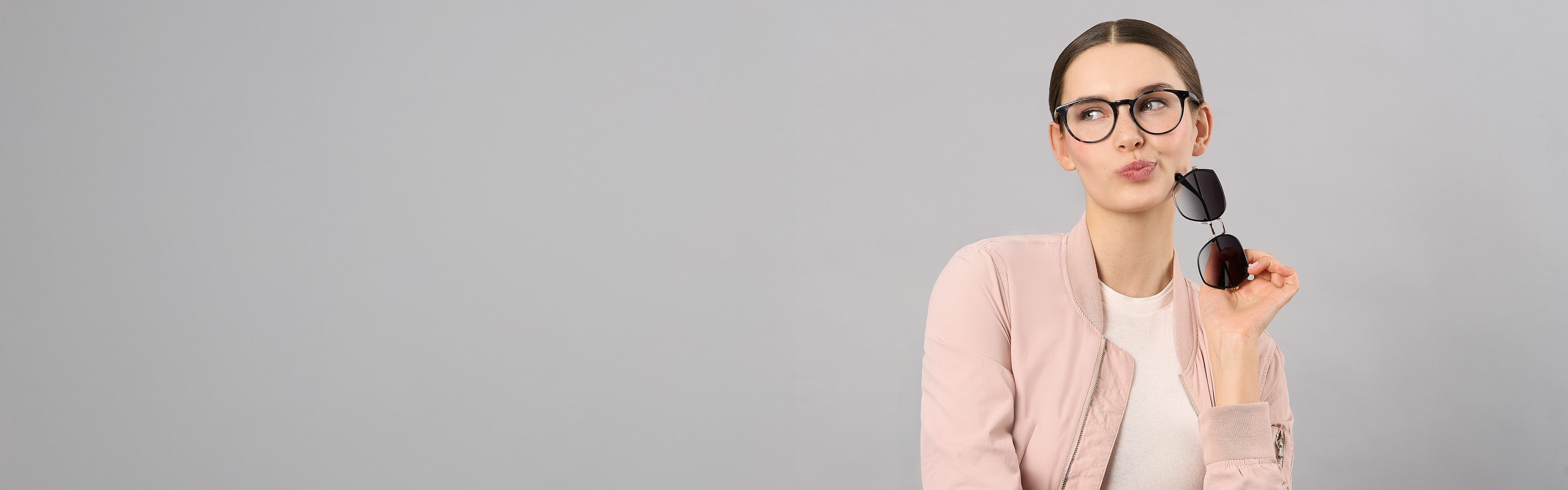 Sehen_Zweite_Brille_Mehrbrillenrabatt_Model_06-2025_16x5