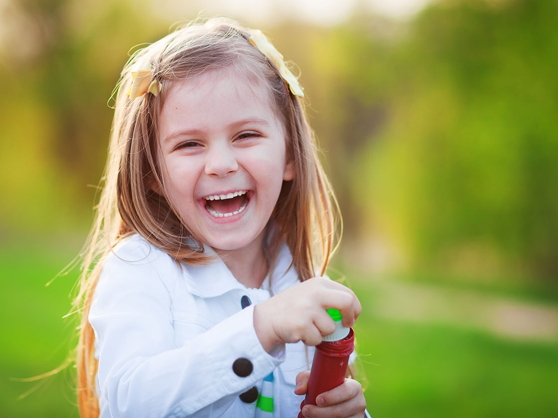 Welttag_des_Hoerens_Kinderlachen_02-2024_4x3