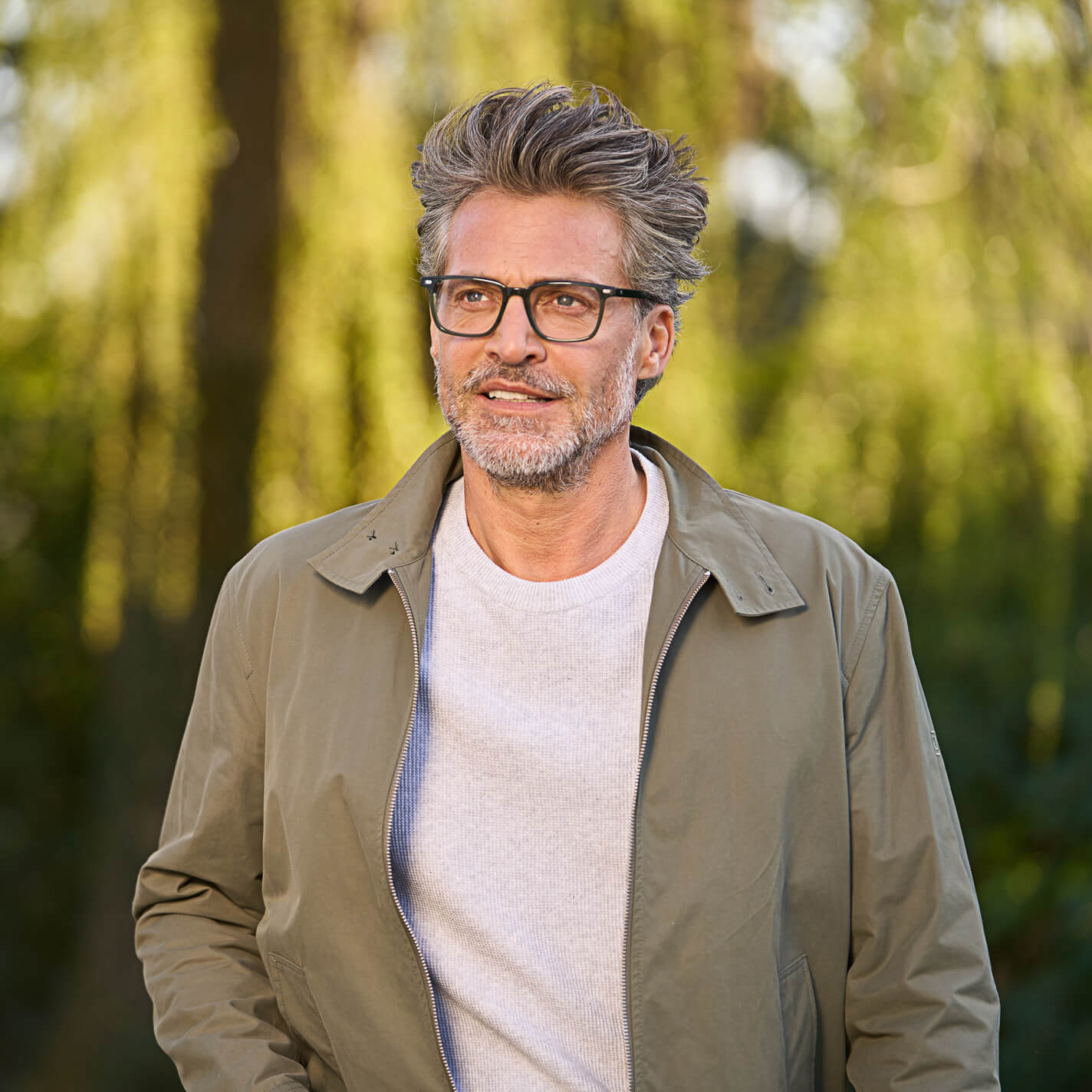 Welttag_des_Sehens_2025_Model_Garten_Hecke_10-2025_1x1